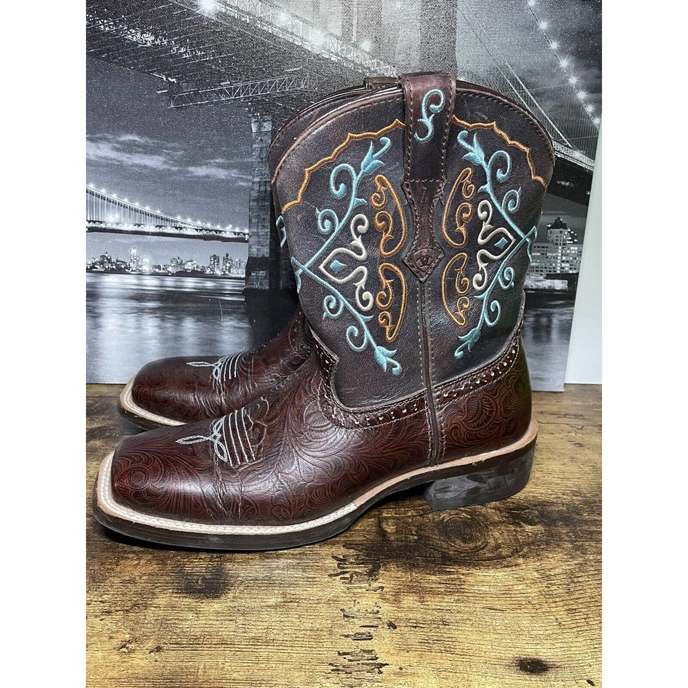 Ariat‎ Fat Baby Western Boot's Women's Size 7B Square toe